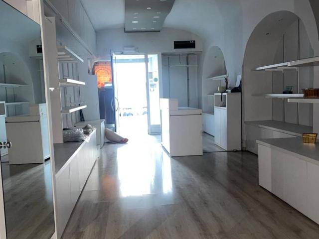 Locale Commerciale in affitto a Città Di Castello, Perugia