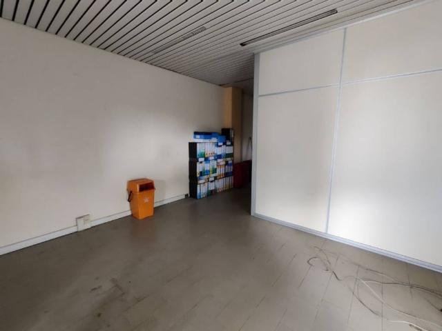 Locale Commerciale in affitto a Riosecco, San Leo Bastia