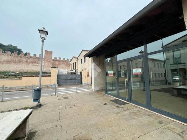 Locale Commerciale in affitto a Cittadella, Veneto