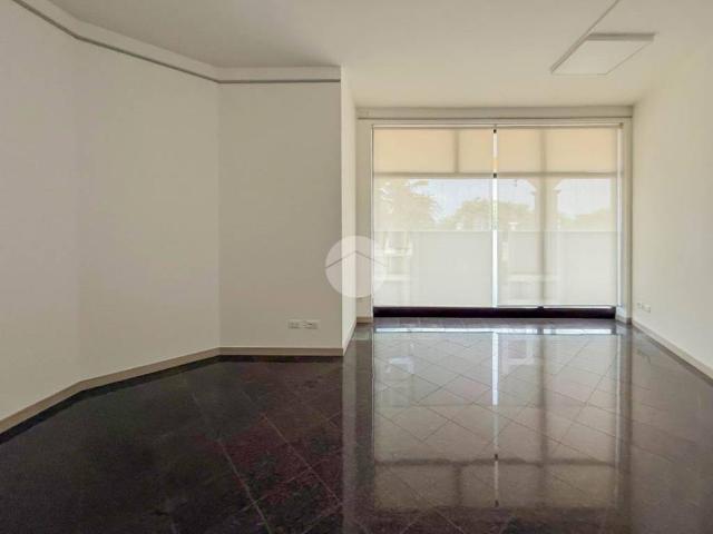 Locale Commerciale in affitto a Cividate Al Piano, Lombardia