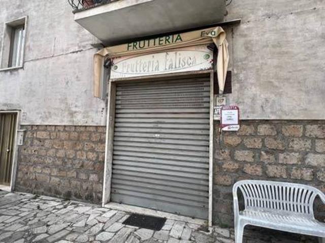 Locale Commerciale in affitto a Civita Castellana, Lazio