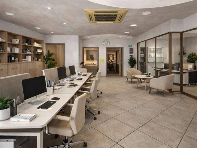 Locale Commerciale in affitto a San Marone, Marche