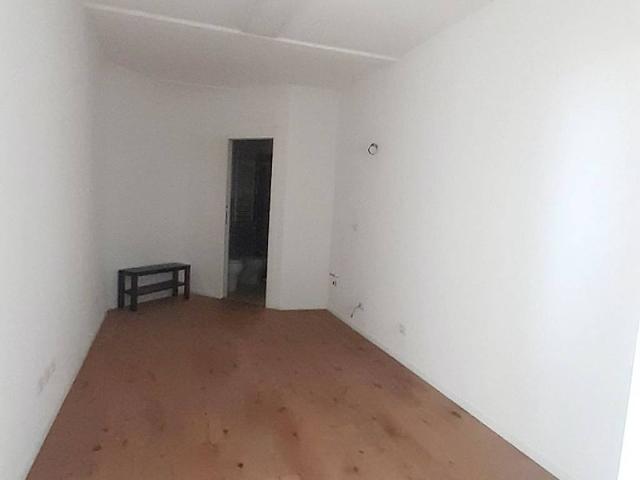 Locale Commerciale in affitto a San Marone, Marche
