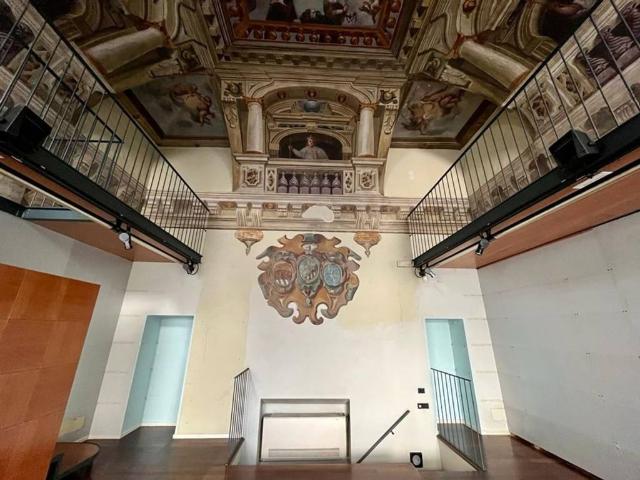 Locale Commerciale in affitto a Clusone, Lombardia