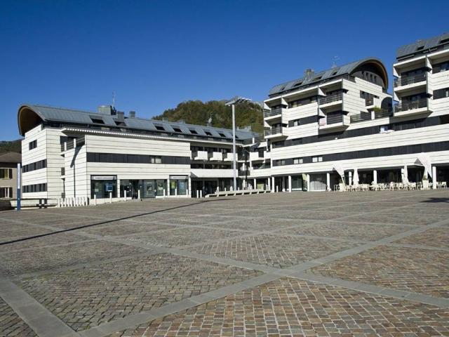 Locale Commerciale in affitto a Clusone, Lombardia