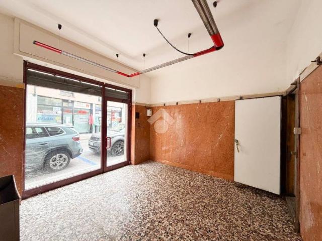 Locale Commerciale in affitto a Codogno, Lombardia