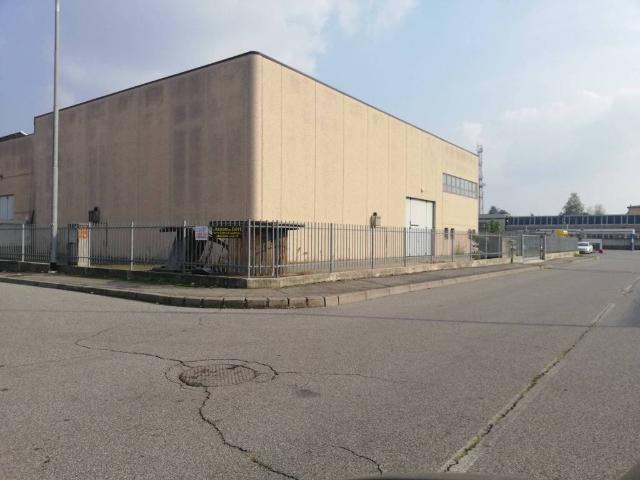 Locale Commerciale in affitto a Maiocca, Codogno