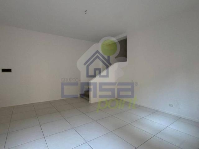 Locale Commerciale in affitto a Codogno, Lombardia