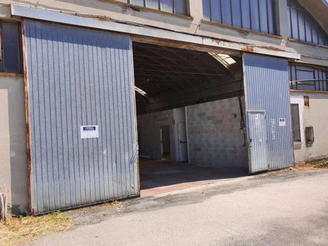 Locale Commerciale in affitto a Colli al Metauro, Marche