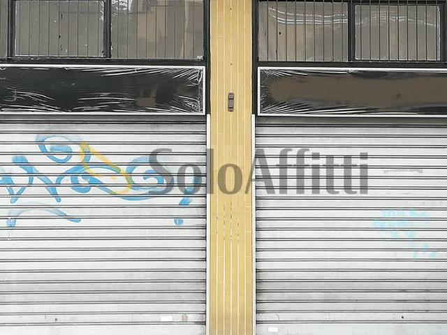 Locale Commerciale in affitto a Cologno Monzese, Lombardia