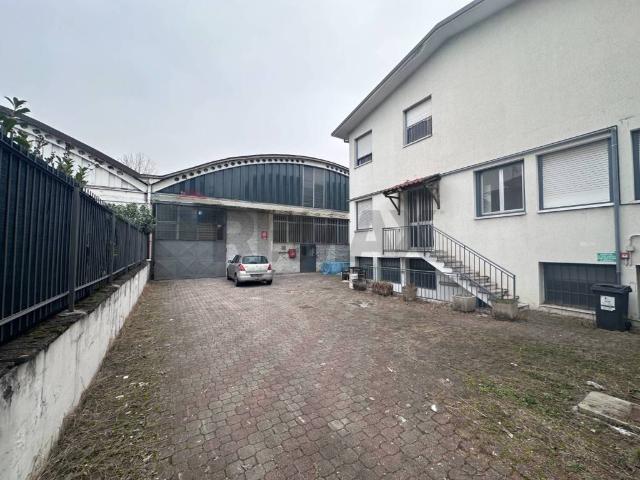 Locale Commerciale in affitto a San Giuliano Monzese, Cologno Monzese