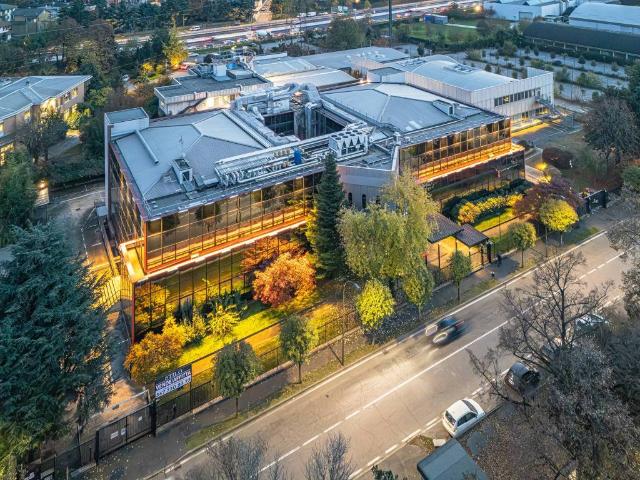 Locale Commerciale in affitto a San Giuliano Monzese, Cologno Monzese