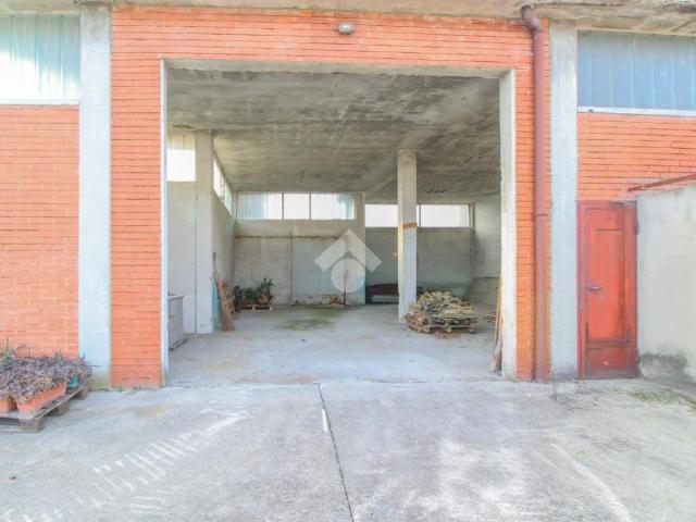 Locale Commerciale in affitto a Colturano, Lombardia
