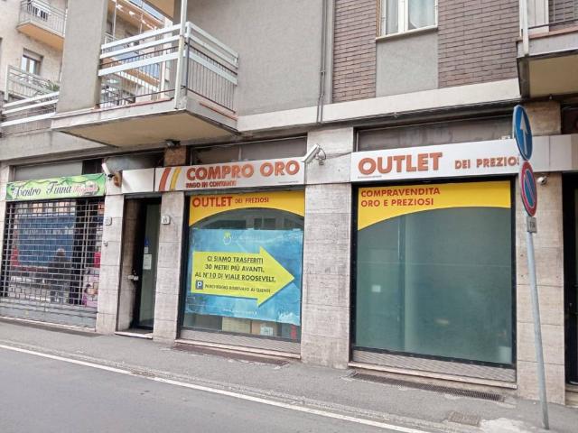 Locale Commerciale in affitto a Sant'Abbondio, Como