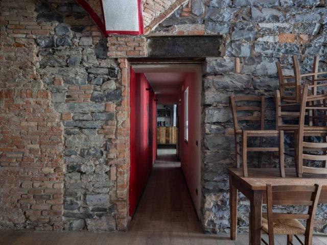 Locale Commerciale in affitto a Sant'Agostino, Como