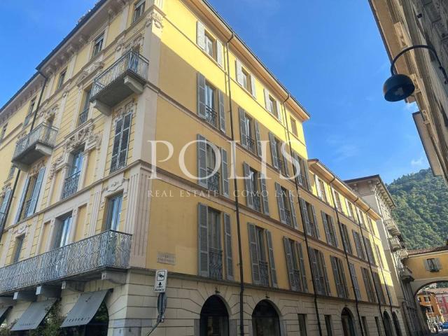 Locale Commerciale in affitto a Sant'Agostino, Como