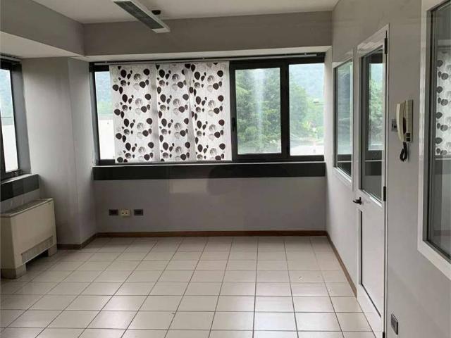 Locale Commerciale in affitto a Comunità montana della valle Trompia, Concesio