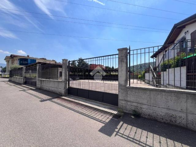 Locale Commerciale in affitto a Comunità montana della valle Trompia, Concesio