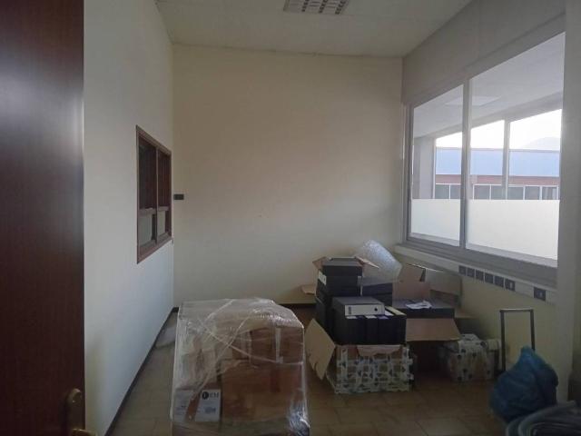 Locale Commerciale in affitto a Comunità montana della valle Trompia, Concesio