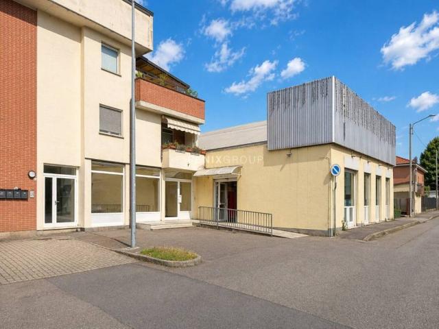 Locale Commerciale in affitto a Cascina San Vincenzo, Concorezzo