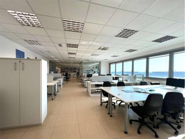 Locale Commerciale in affitto a Santa Rosa, Conegliano