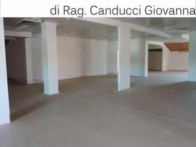 Locale Commerciale in affitto a Cerasolo Ausa, Coriano