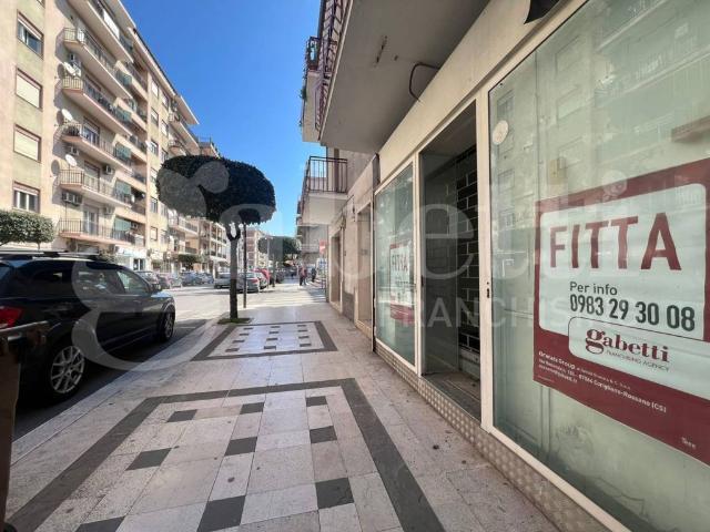 Locale Commerciale in affitto a Corigliano-Rossano, Calabria