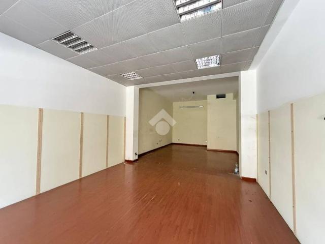 Locale Commerciale in affitto a Corigliano-Rossano, Calabria