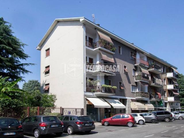 Locale Commerciale in affitto a Zona Omogenea Milano Nord, Cormano