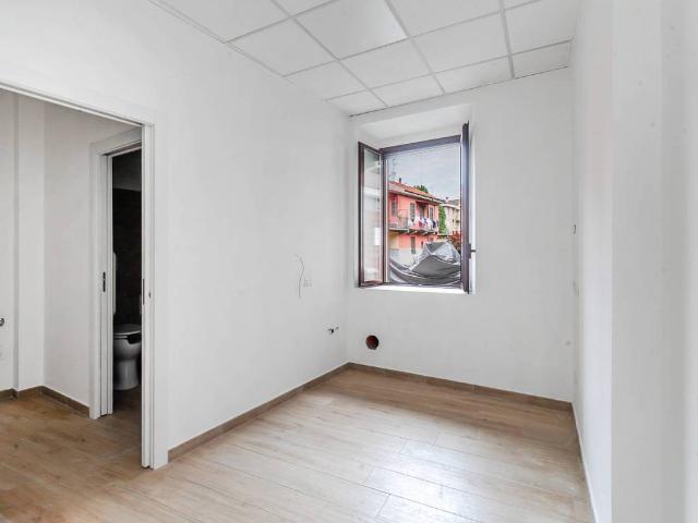 Locale Commerciale in affitto a Zona Omogenea Milano Nord, Cormano