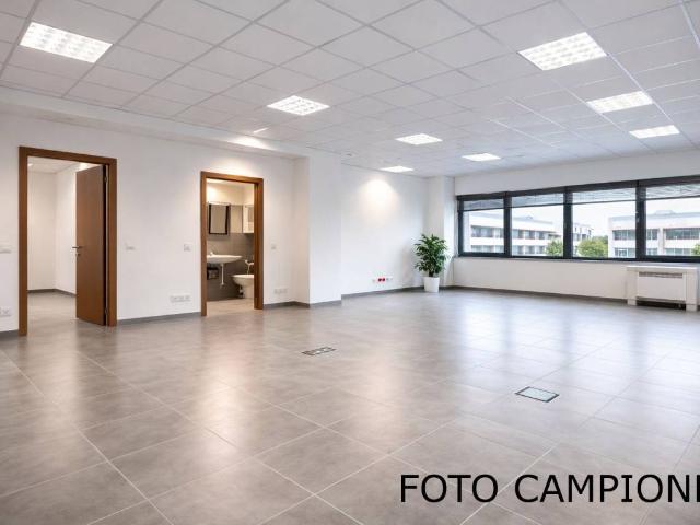Locale Commerciale in affitto a Spagnago, Cornedo Vicentino