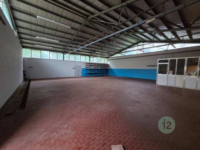 Locale Commerciale in affitto a Espansione Sud, Correggio