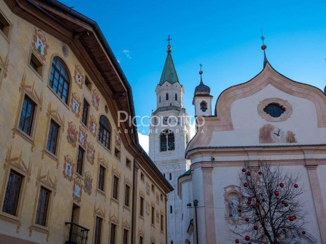 Locale Commerciale in affitto a Crignes, Cortina D'ampezzo