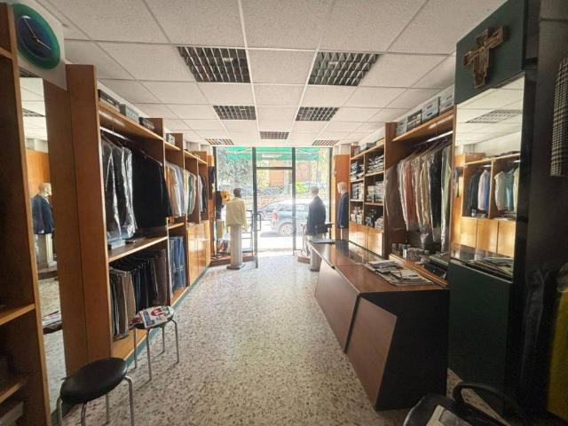Locale Commerciale in affitto a Gergeri, Calabria