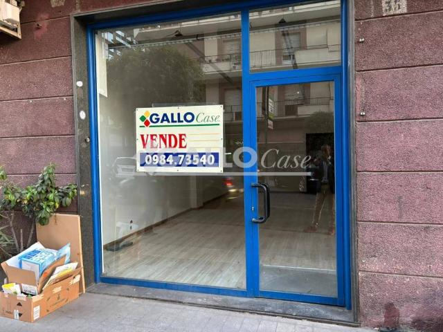 Locale Commerciale in affitto a Popilia, Calabria