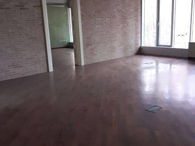 Locale Commerciale in affitto a Le Villette, Crema