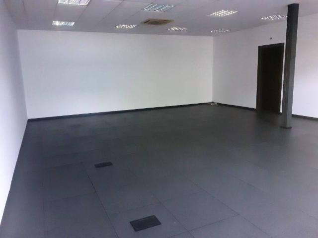 Locale Commerciale in affitto a Le Villette, Crema