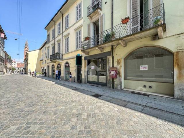 Locale Commerciale in affitto a Centro Storico, Cremona