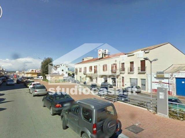 Locale Commerciale in affitto a Sant'Antonio, Calabria
