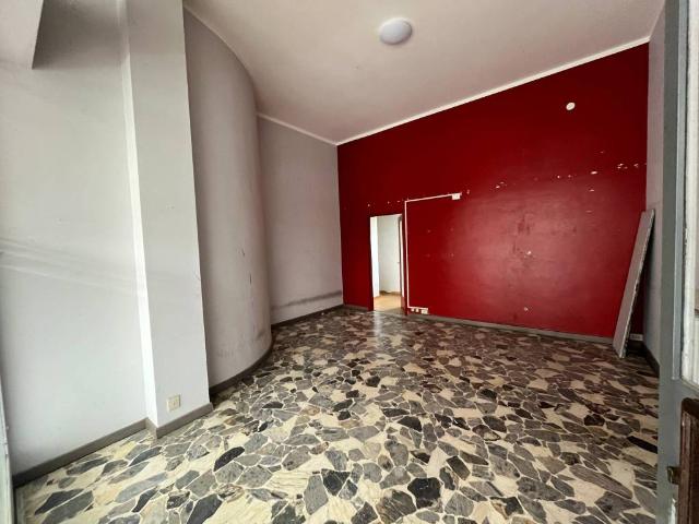 Locale Commerciale in affitto a Cuneo Nuova, Piemonte
