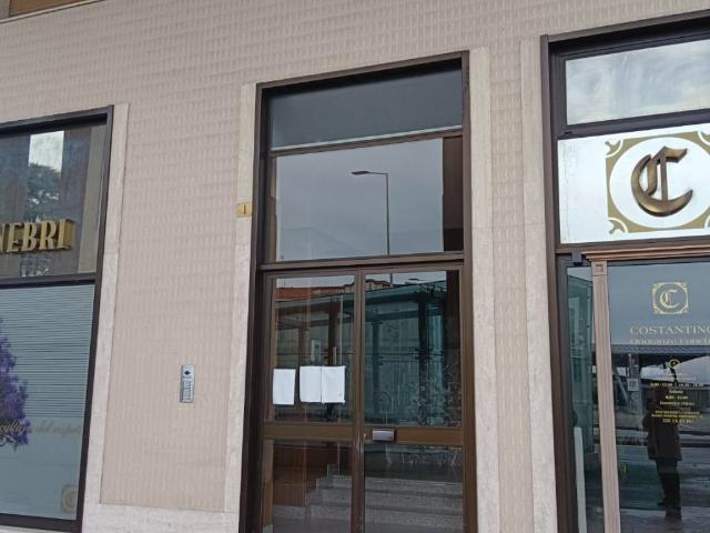 Locale Commerciale in affitto a Cuneo Nuova, Piemonte