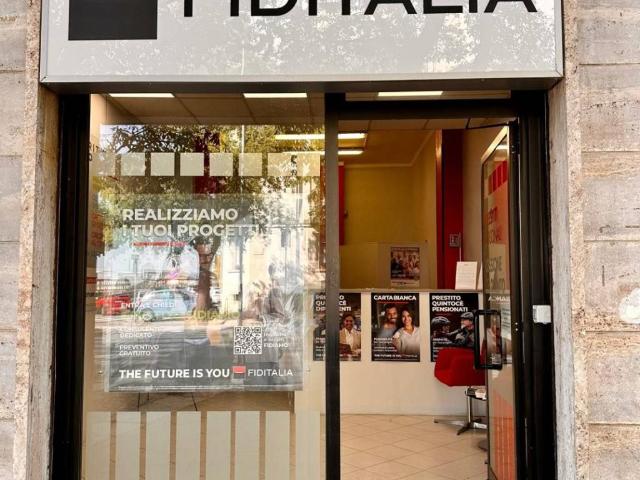 Locale Commerciale in affitto a Cuneo Centro, Piemonte
