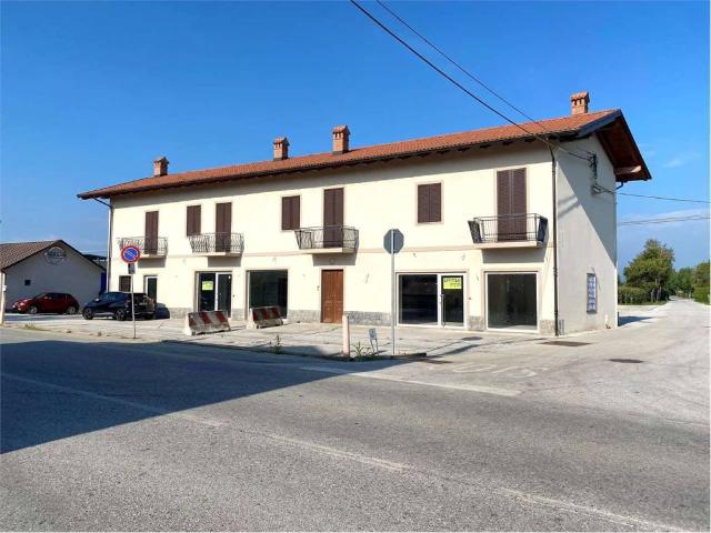 Locale Commerciale in affitto a Piemonte, Cuneo