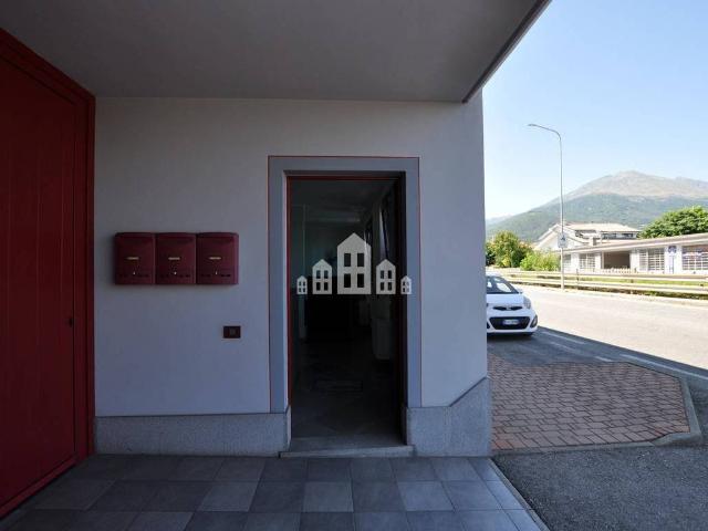 Locale Commerciale in affitto a Piemonte, Torino