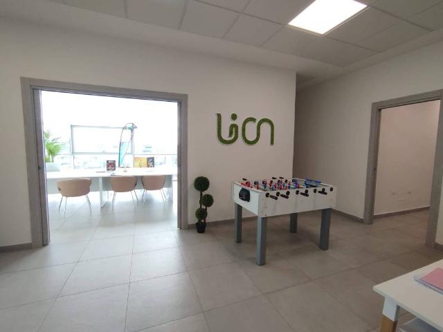 Locale Commerciale in affitto a Curti, Campania