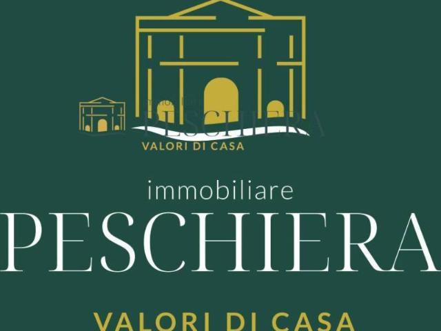 Locale Commerciale in affitto a Rivoltella del Garda, Desenzano Del Garda