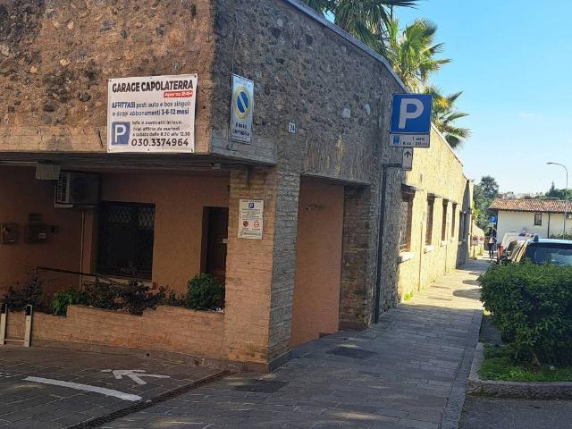 Locale Commerciale in affitto a Desenzano Del Garda, Lombardia