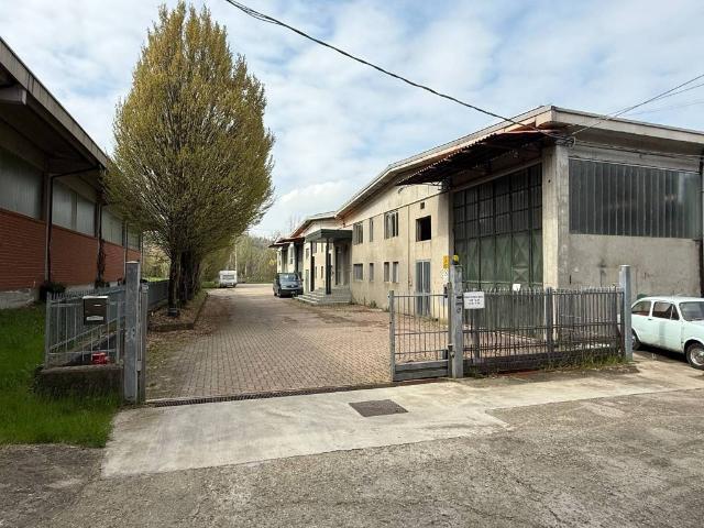 Locale Commerciale in affitto a Dogliani, Cuneo