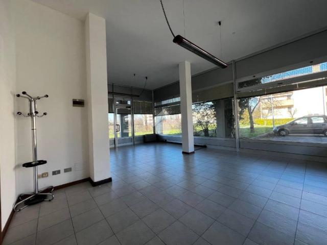 Locale Commerciale in affitto a Dolo, Veneto