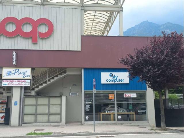 Locale Commerciale in affitto a Borgata Baceno, Piemonte